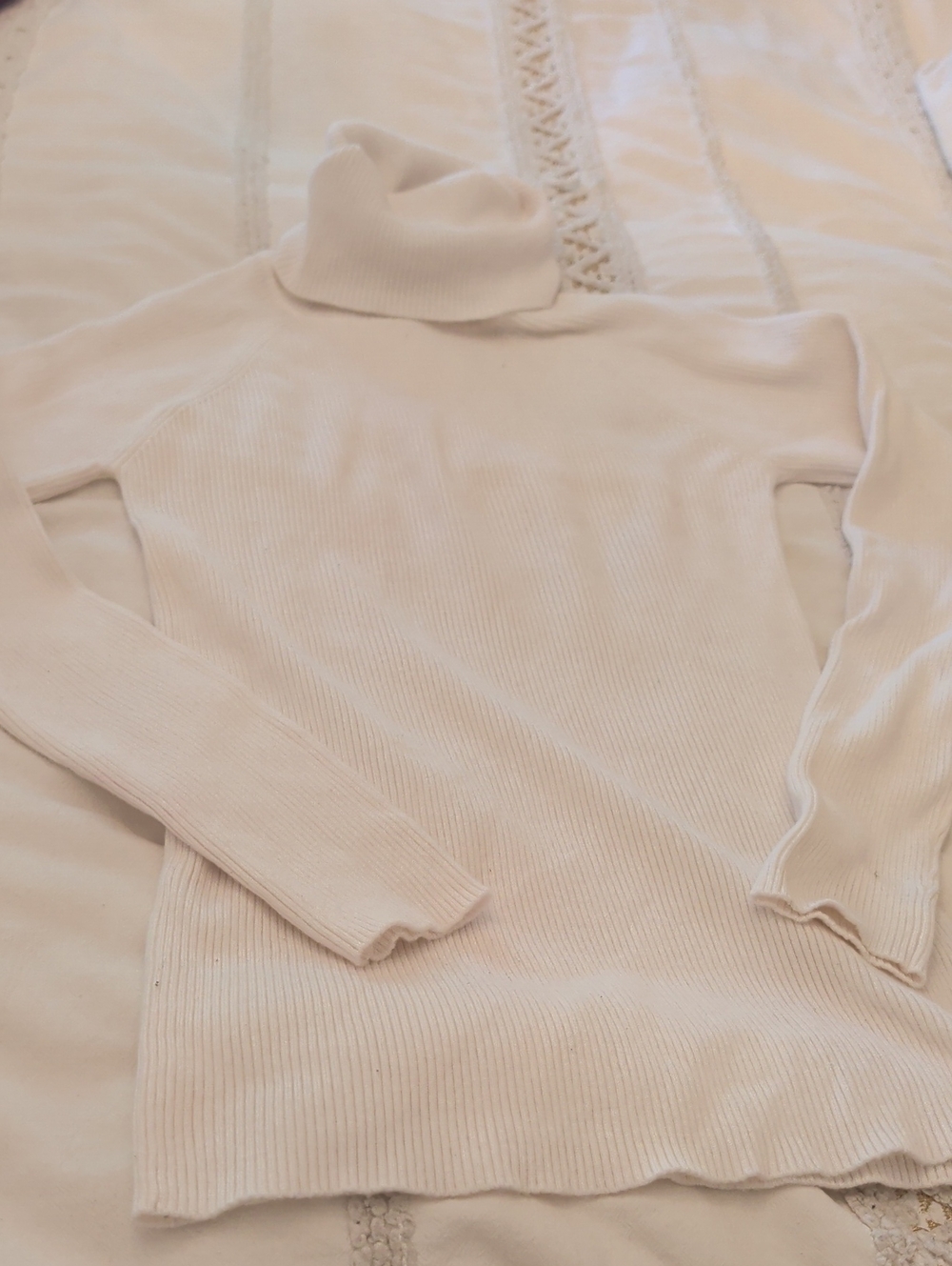 525 America Cream Ribbed Turtleneck Sweater